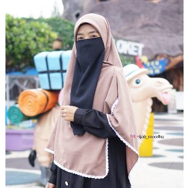 JILBAB RENDA NAURA MOOERFHA SIZE L - Ukuran 125 cm x 125 cm