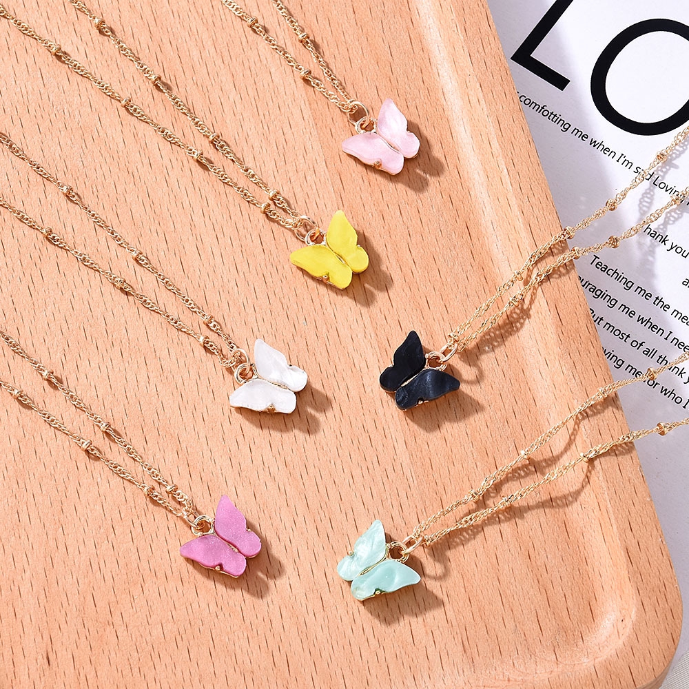 Kalung Rantai Choker Liontin Kupu-Kupu 6 Warna Bahan Logam Gaya Retro Untuk Aksesoris Wanita