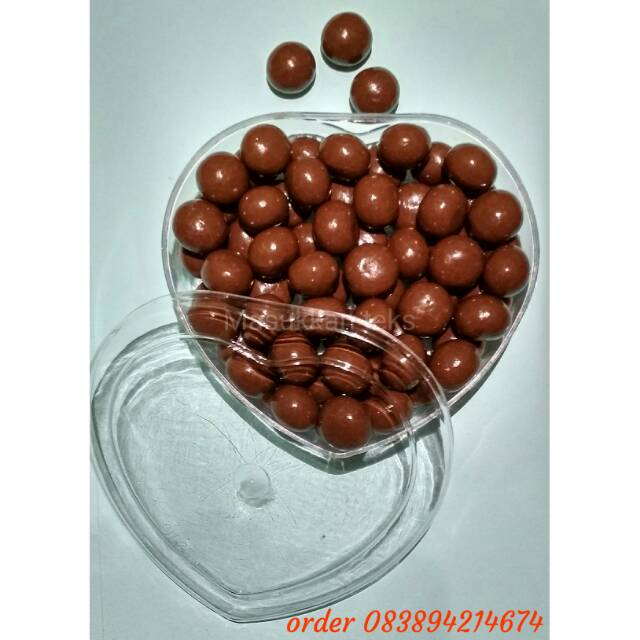 

Chic choc toples