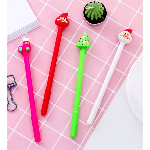 

Pulpen Unik / Lucu Motif Santa Claus dan Hari Natal