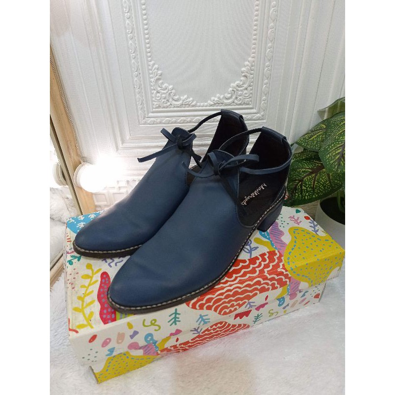 PRELOVED SEPATU CEWEK DLEMANI HEELS BY ADORABLE PROJECT LIKE NEW