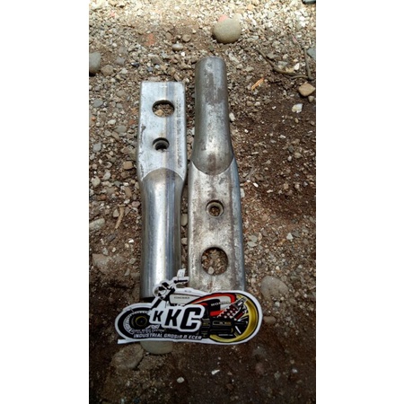 Sambungan rangka belakang CB100 Cb125