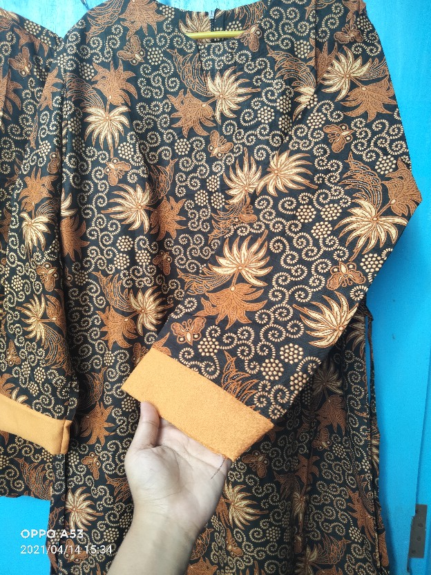 Maura Couple - Sania Ruffle Batik Couple