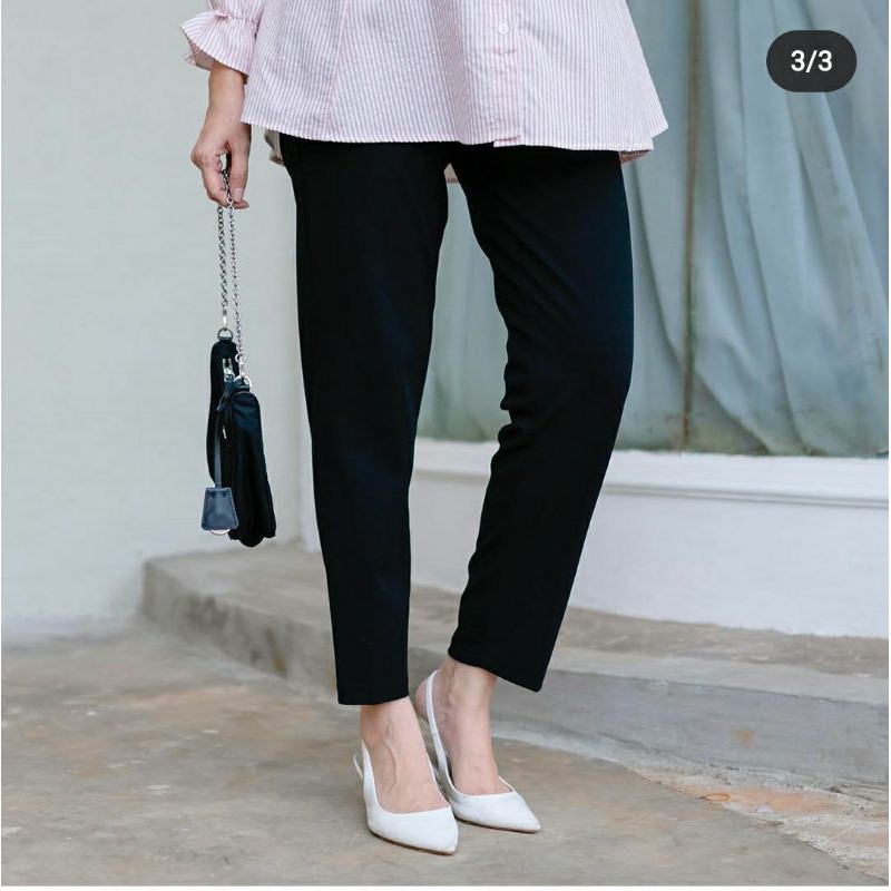 FURA PANTS black L  by diana restu