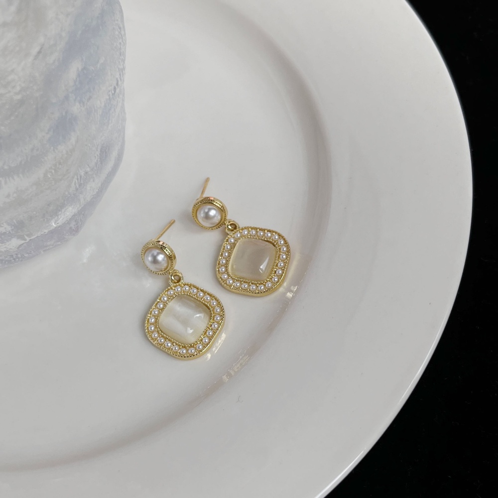 Anting Mutiara Opal Geometris