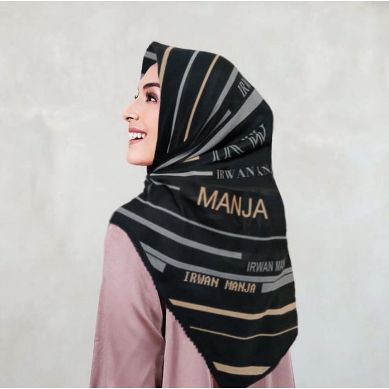 Terbaru  Hijab Voal Segiempat Motif Irwan Manja Hitam Kerudung Voal Segiempat Motif