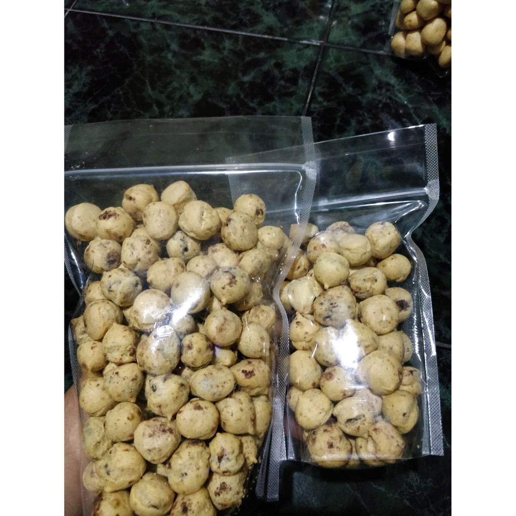 

Kue Sus Coklat/Kue soes Cemilan/soes kiloan 500gr spesial termurah