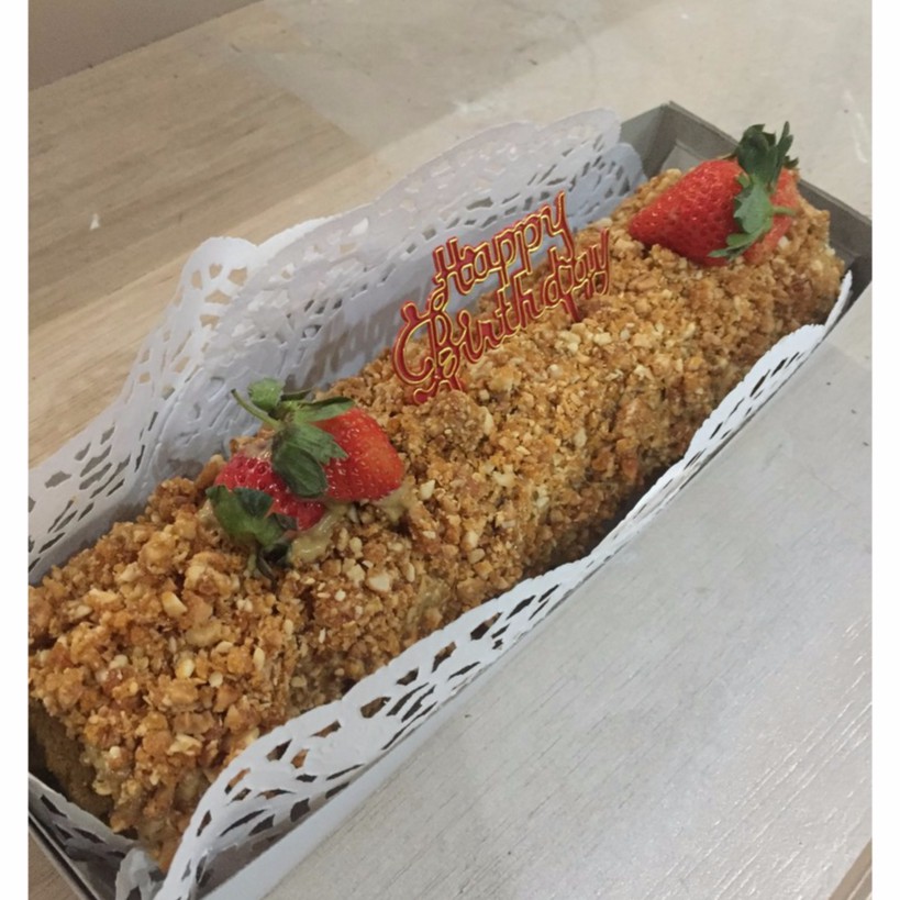 

Bolu gulung moka ulang tahun 28cm