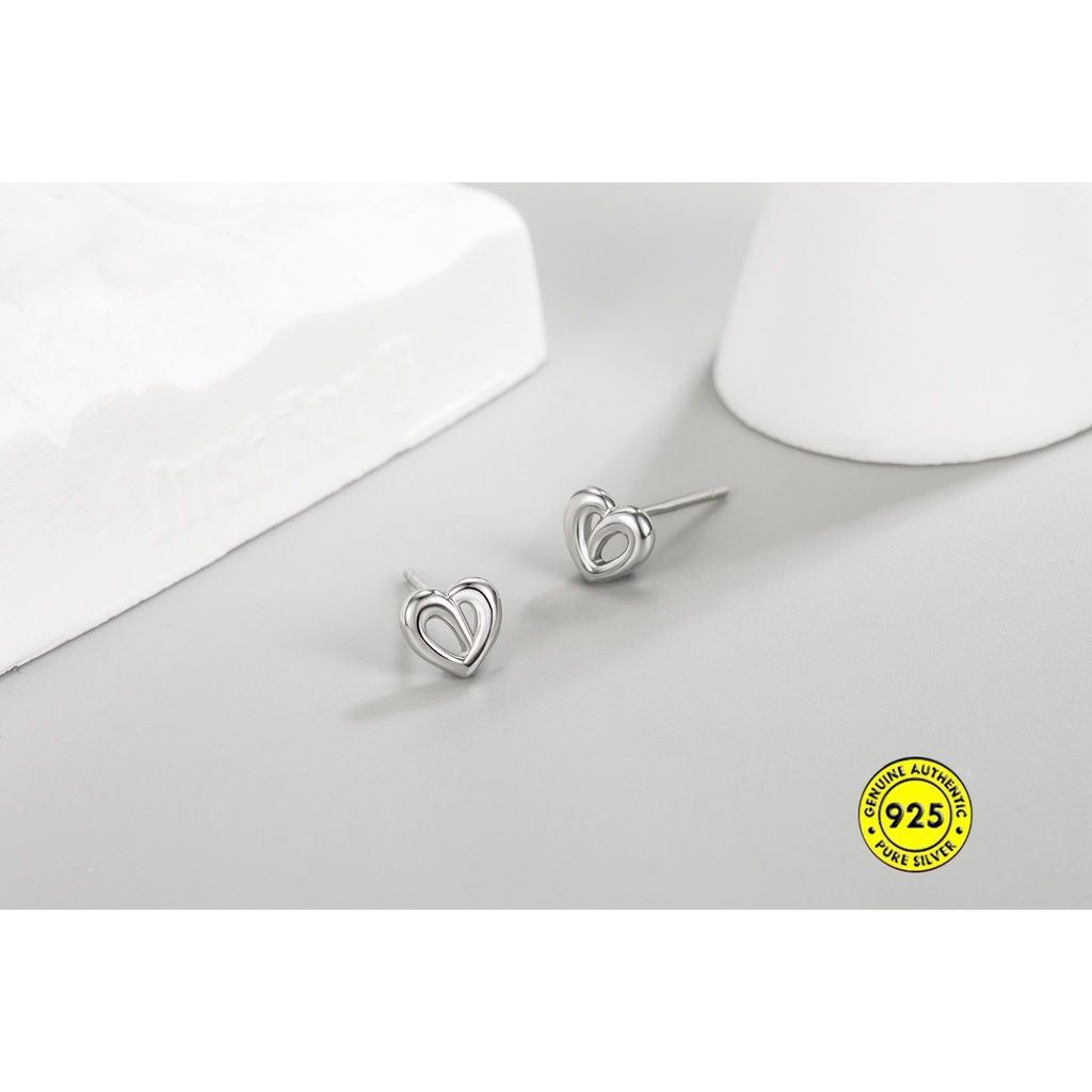 Anting Stud Bentuk Hati Bahan Sterling Silver Untuk Wanita