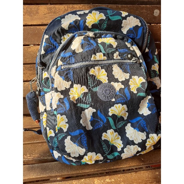 tas Kipling motif bunga