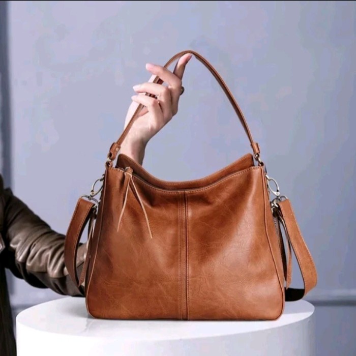 Tas Selempang TAS KULIT WANITA ASLI TAS PREMIUM selempang keren original bahu viral, murah kekinian 