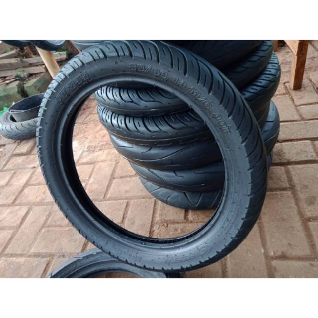 Ban depan tubles merk FEDERAL UK 80/90-14 Mio,Vario,Beat, scoopy