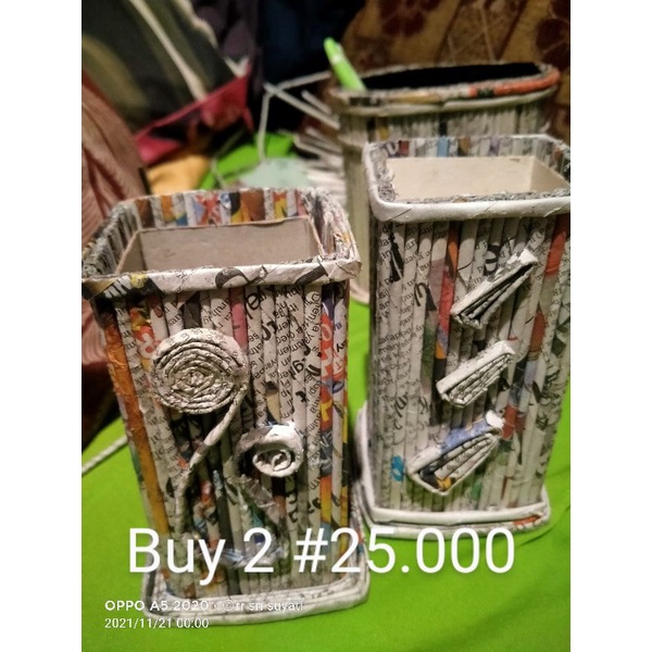 

TEMPAT PENSIL/PULPEN dan VAS BUNGA KERING KLASIK