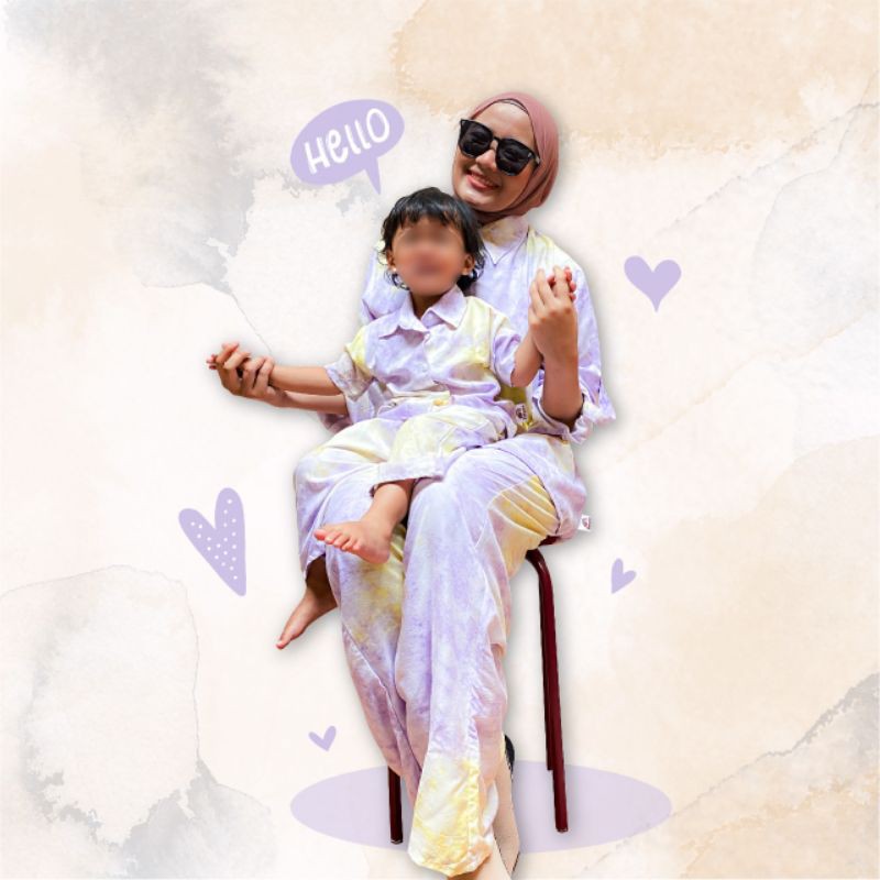 Yellow Lilac couple
