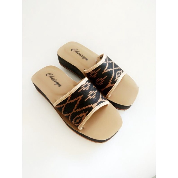 sandal wanita slip on kain batik wedges terbaru