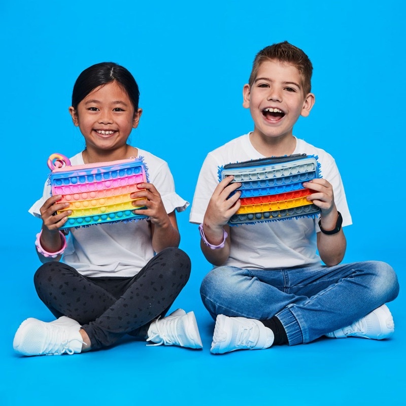 

TEMPAT PENSIL SMIGGLE ORIGINAL POP IT