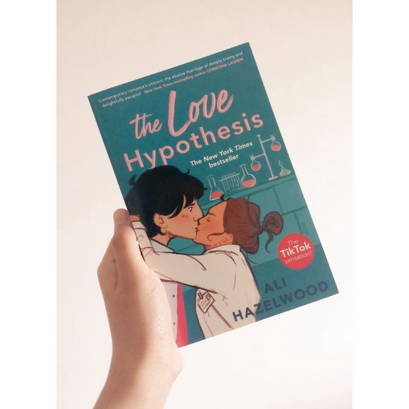PRELOVED The Love Hypothesis