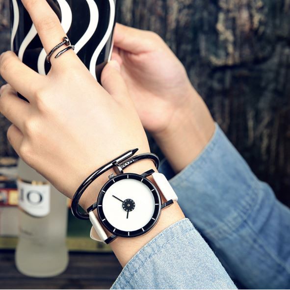 ✅Grosir Jam Senen -  BELI 1 GRATIS 1 - Jam Tangan Unisex Kulit Strap Bulat Hitam Layar Bulat