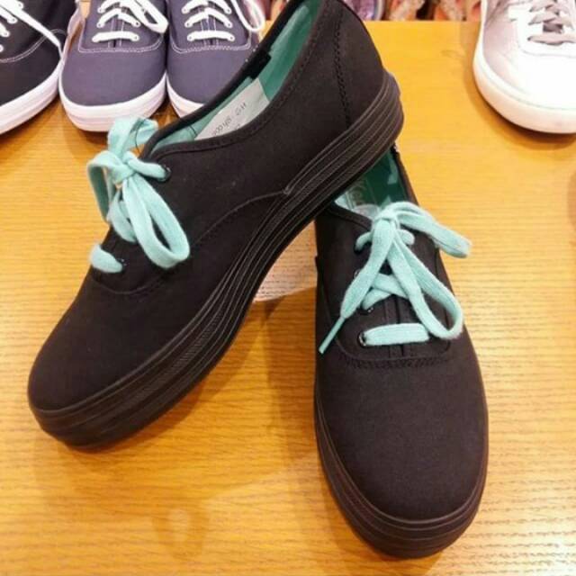 Pelunasan Keds Triple Black