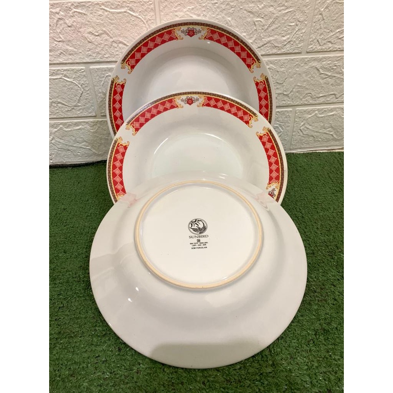 Piring makan porcelain motif bunga merah sunbird