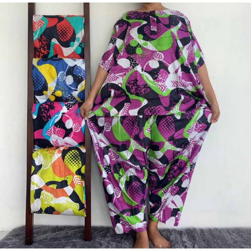 Setelan Baju Santai Super Jumbo Motif Abstrak LD 150/ Setelan Baju Celana Panjang Super Jumbo