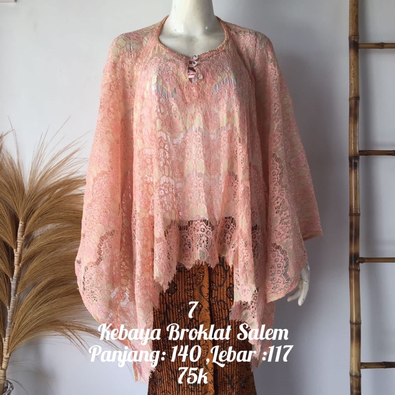kebaya wisuda/kebaya broklat