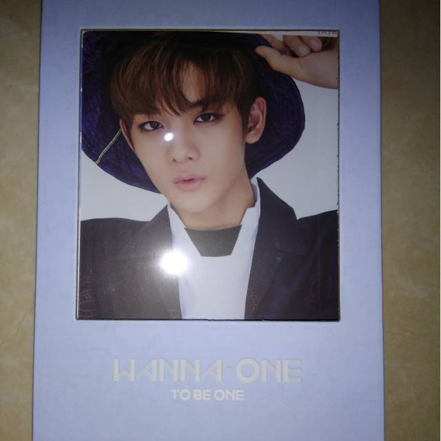 [SIGNED CD] WANNA ONE 1ST MINI ALBUM "TO BE ONE" SKY VER