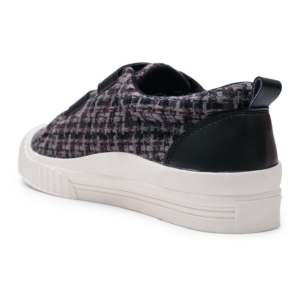 KHK by Khakikakiku Keith Onyx Sneakers