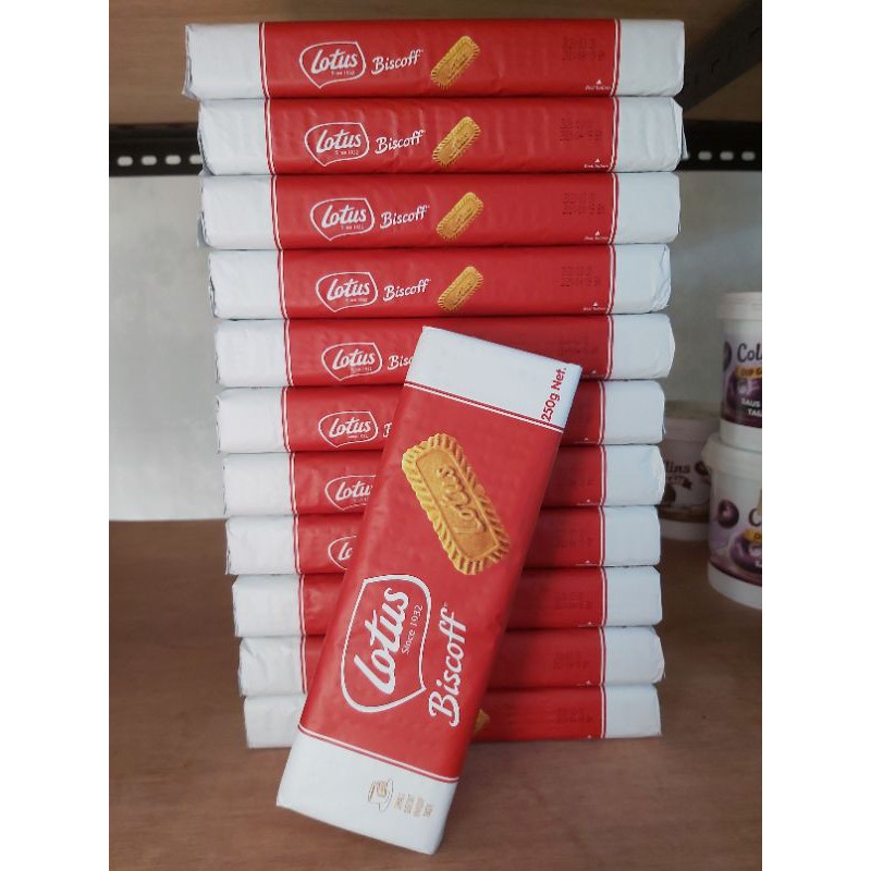 

Piscoklegit_ Lotus Biscoff Biscuit Caramelised 250Gr Isi 32 Pcs Lotus Biskuit Karamel