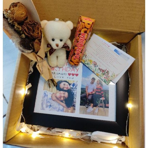 

KADO HADIAH FRAME LED