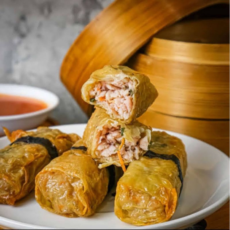 

Lumpia Tahu / Tofu Roll Frozen / Beku isi 10 pcs by Akar Dimsum