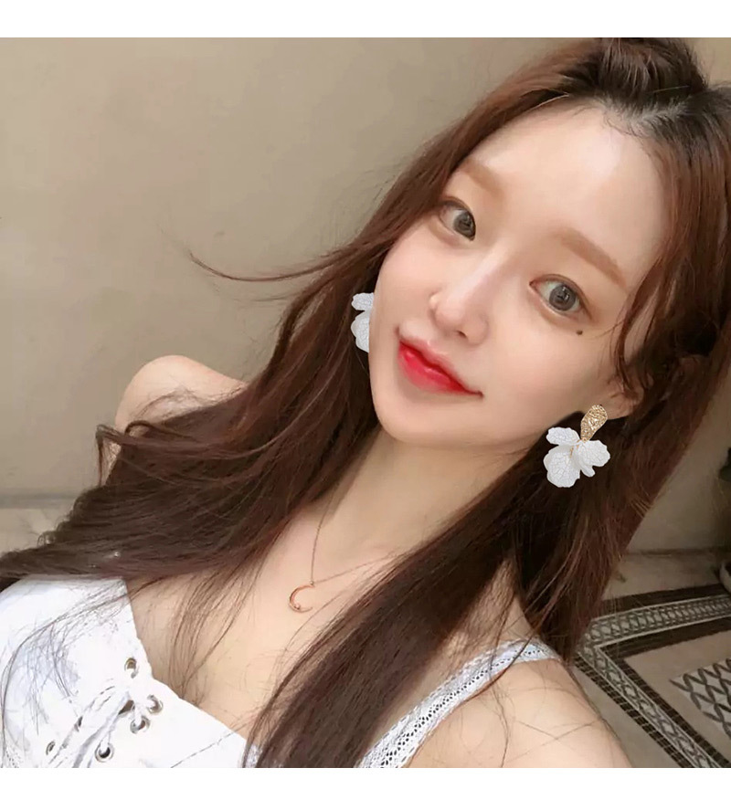 Shell crack earrings summer fresh and wild petal flower earrings temperament earrings earrings