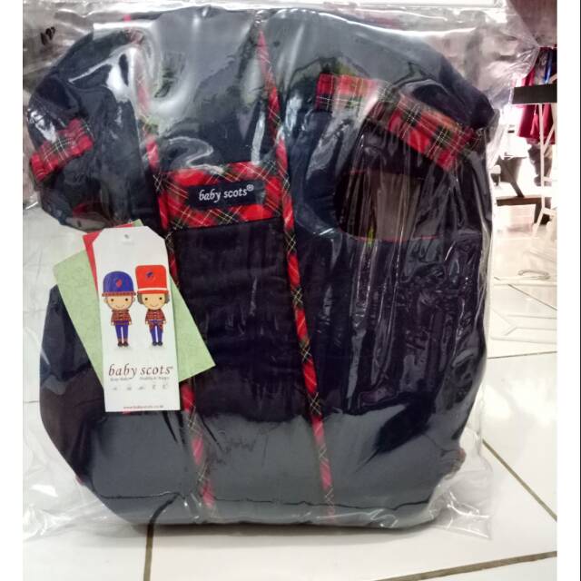 Gendongan bayi depan baby scots