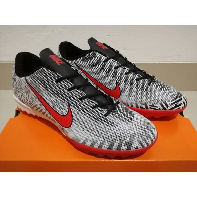 sepatu futsal nike vapor 12