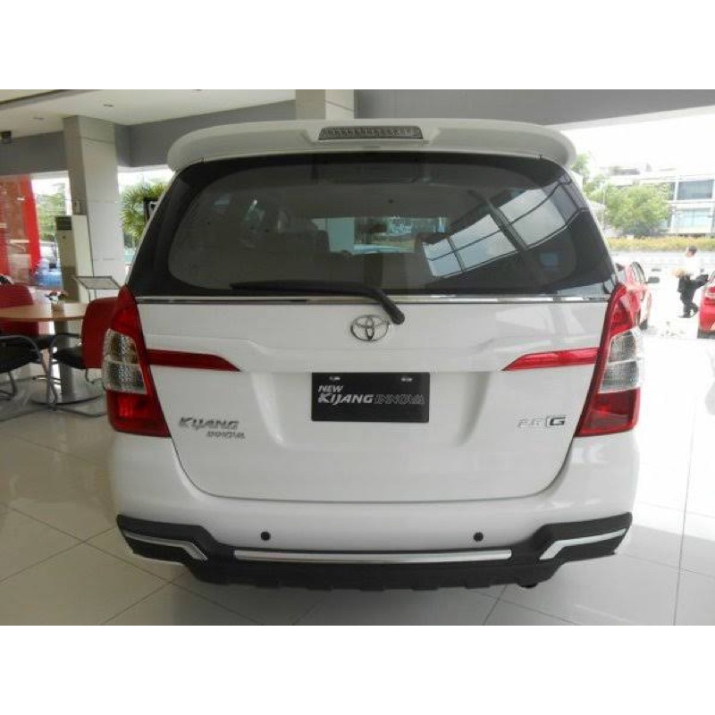 trunklid innova 2015 putih