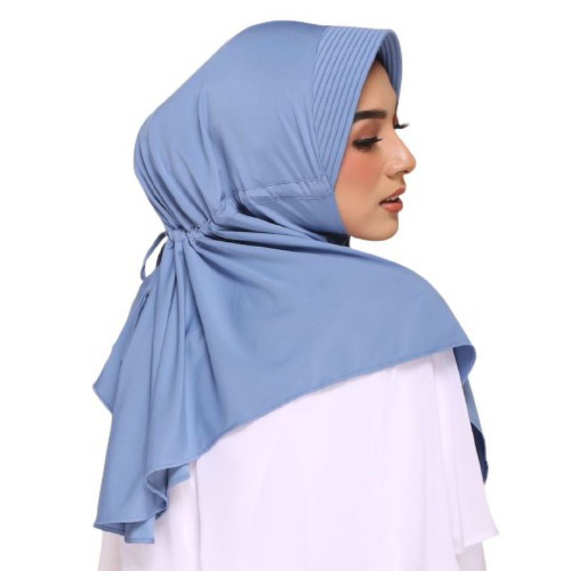 Kerudung Bergo Instan Elzatta Hitam Putih Zaria Sahara Hijab Serut Belakang Jilbab Instant Polos-Biru tua