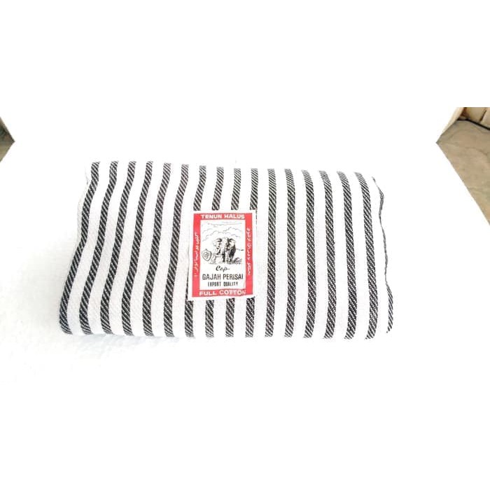 Selimut Salur / Selimut Hitam Putih Cap Gajah Perisai