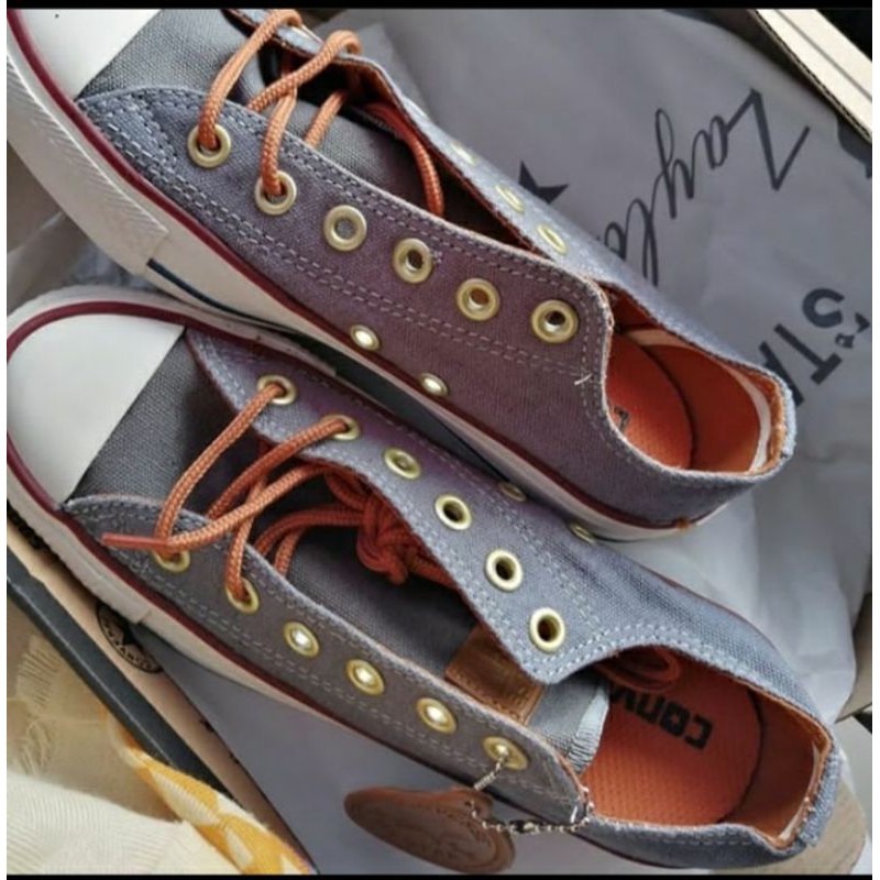 Sepatu Converse Abu abu