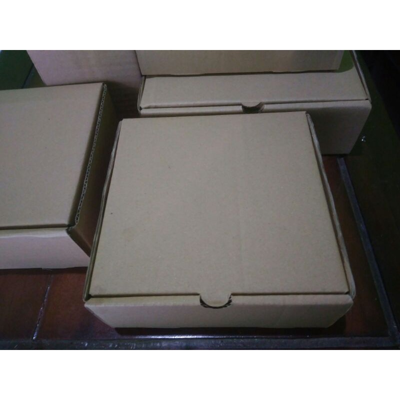 

Box Hampers Corrugated Box