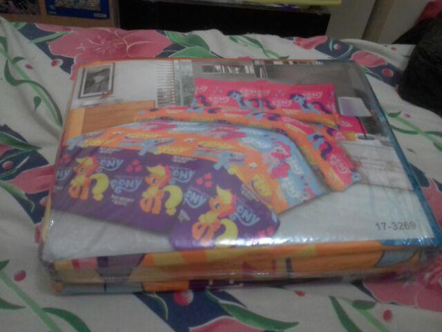 Sprei Louvre Motif Ukuran 160 X 200 (part 2)