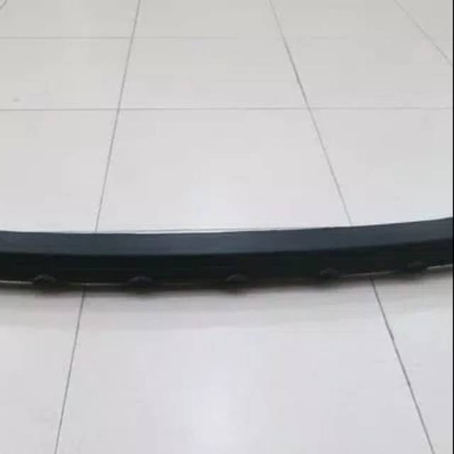 Bemper Belakang Avanza / Xenia 2004-2011 Karet Reflektor