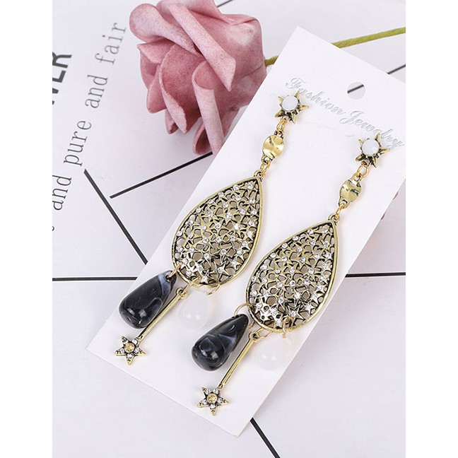 LRC Anting Tusuk Fashion Gold Metal Flash Diamond Water Drop Earrings A59992