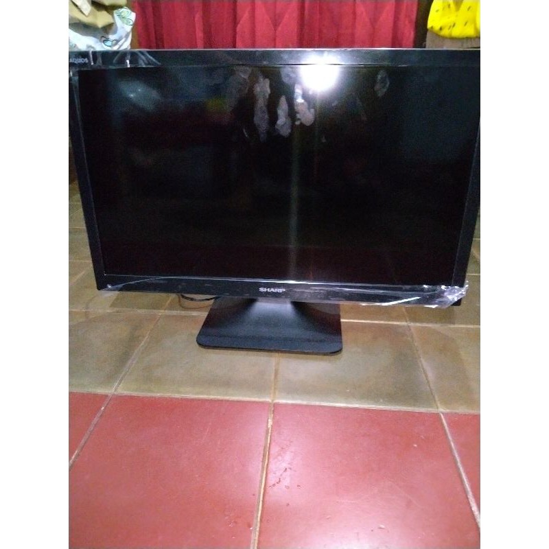 TV SHARP AQUOS LED 24"