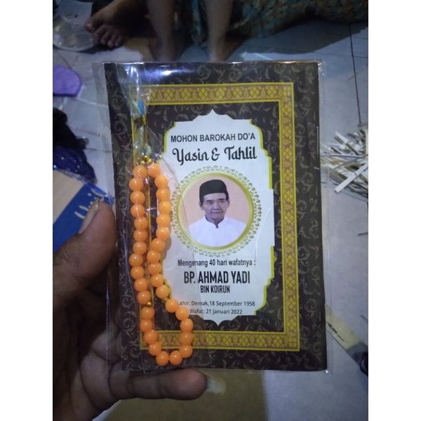 

paket 100 buku yasin & tahlil hal.128