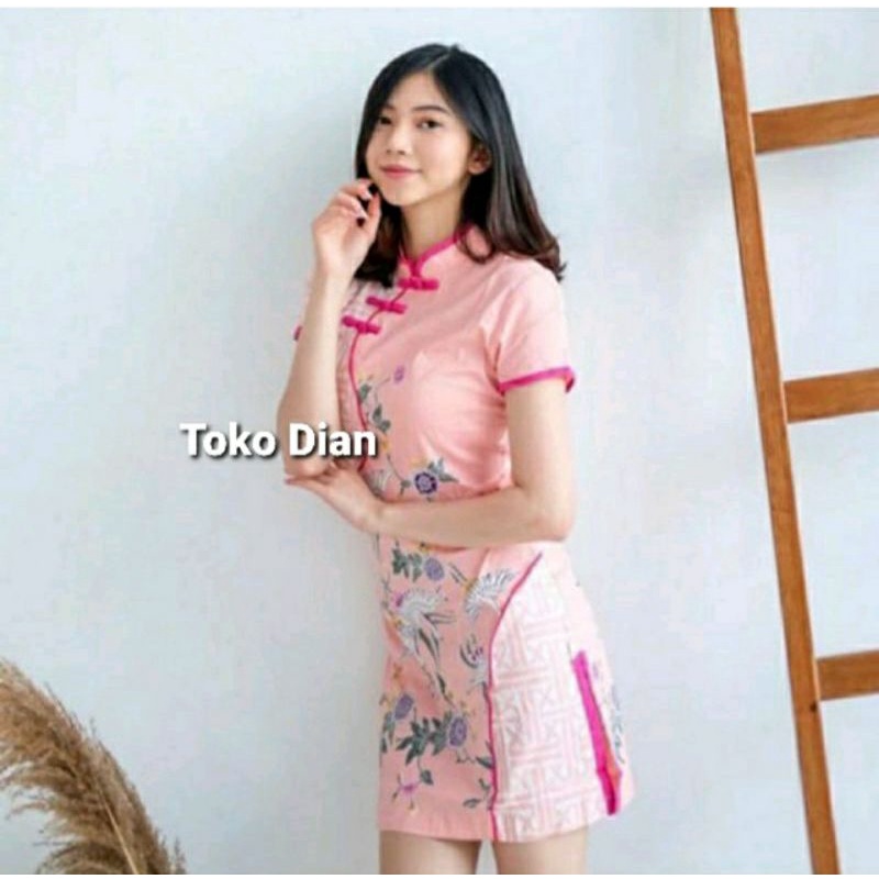 Koleksi Seragam Batik Cheongsam Couple Freedom