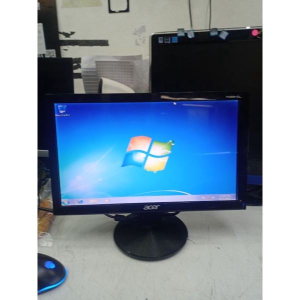 MONITOR LED ACER 16 INCH SECOND BERGARANSI