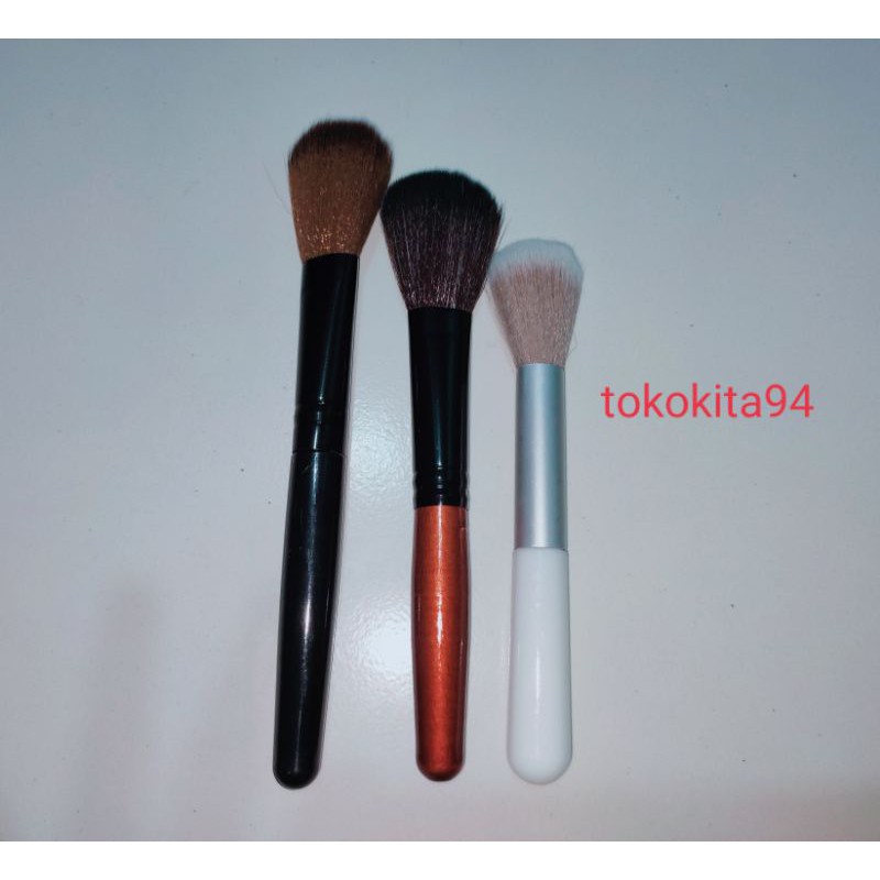 Kuas Blush Satuan Warna 03 - Brush Blush Foundation Make Up Cantik - Kuas Hitam Merah Putih