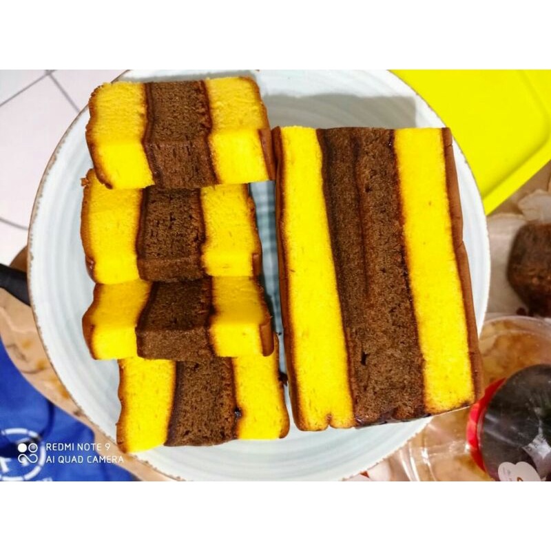 

Spikoe/Spiku/Lapis Surabaya Original Moist, Enak dengan Resep Kuno