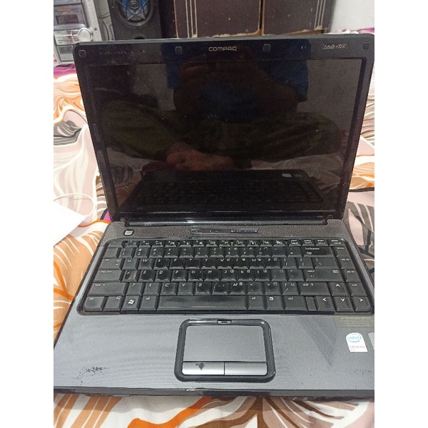 laptop hp compaq v3000