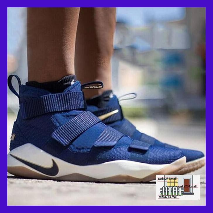 sepatu basket nike lebron